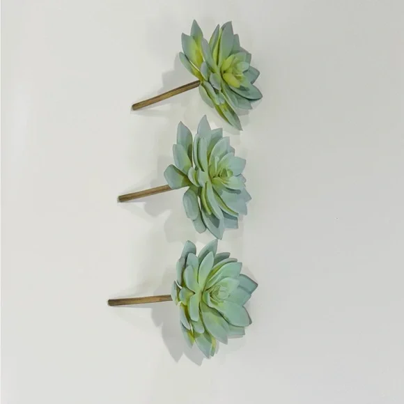 Faux Succulents (3x) - Picture 4 of 9